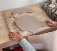 Load image into Gallery viewer, Ceramic Hydrangea Spoon Rest 6"