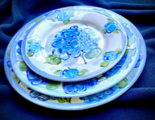 Load image into Gallery viewer, Ceramic Hydrangea Salad/Dinner/Charger Plate set